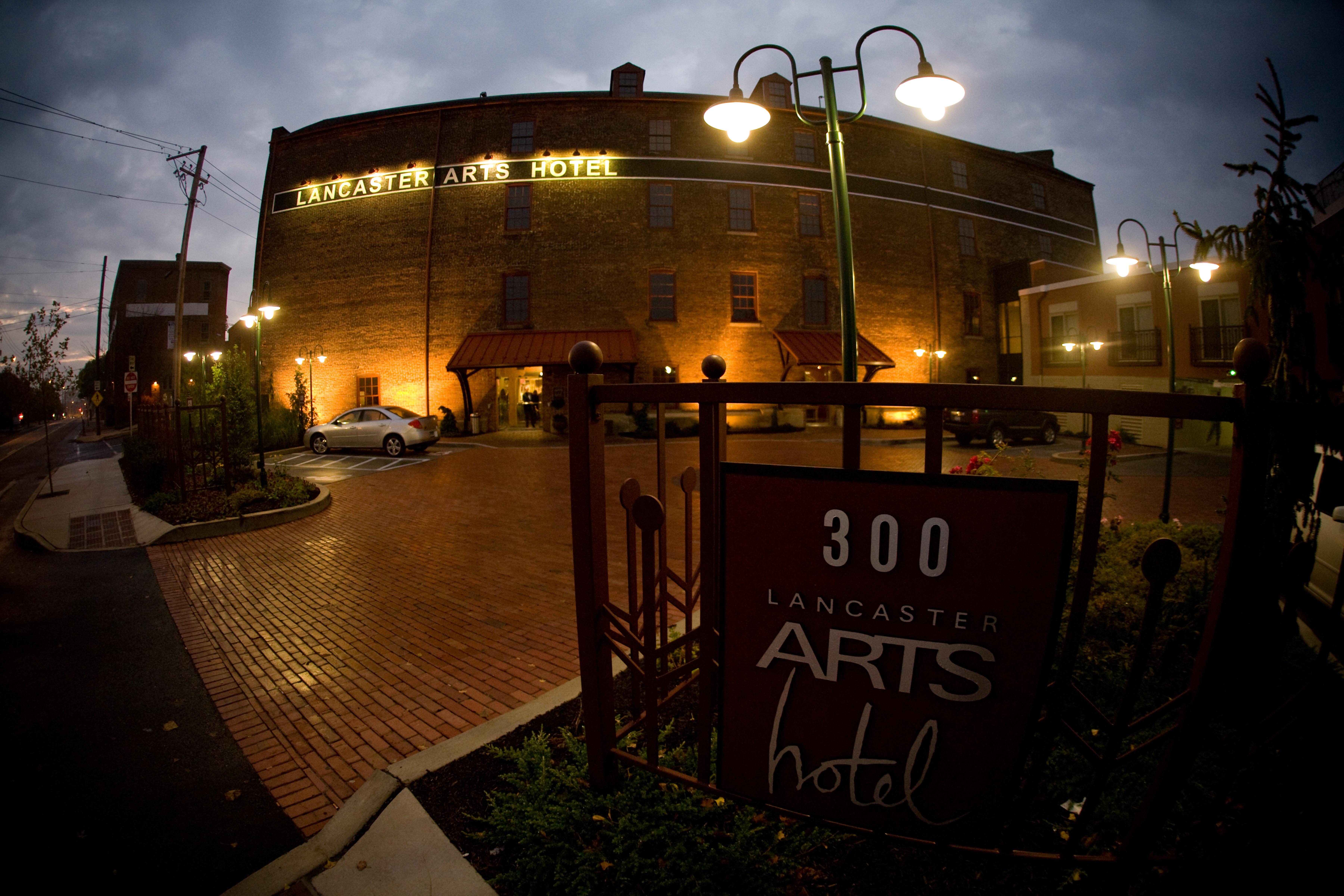Lancaster Arts Hotel Ngoại thất bức ảnh